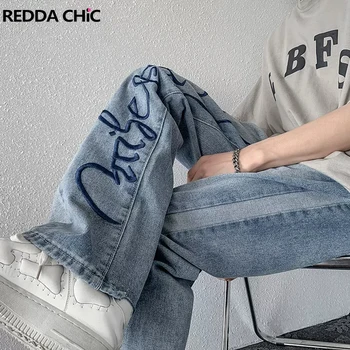 REDDACHiC גותי גרפי ג 'ינס גברים מכנסיים ישר רחב הרגל מכתב רקום Hiphop אופנת רחוב ג' ינס מכנסיים אופנה קוריאנית גברית.