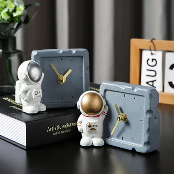האסטרונאוט השולחן שעונים ללא מתקתק מופעל על סוללה עבור סטודנטים משרד בית הספר הביתה דקורטיביים השעון אמנות השינה לובי קישוט